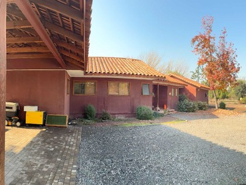 Arriendo Mensual / Casa / Colina