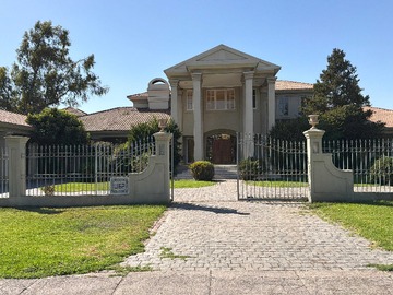 Arriendo Mensual / Casa / Colina