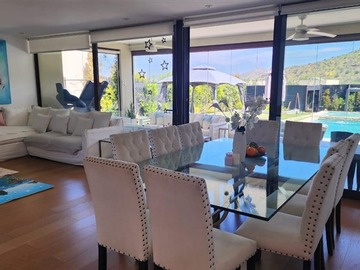 Arriendo Mensual / Casa / Colina