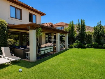 Arriendo Mensual / Casa / Colina