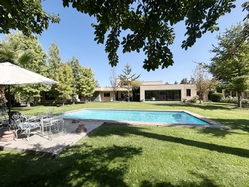 Arriendo Mensual / Casa / Colina