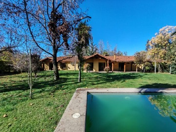 Arriendo Mensual / Casa / Colina