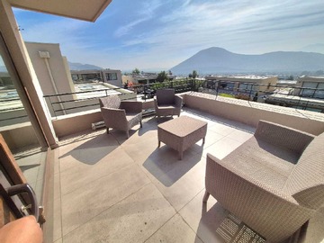 Arriendo Mensual / Casa / Colina