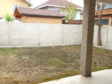 Arriendo Mensual / Casa / Colina