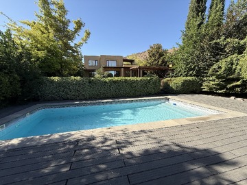 Arriendo Mensual / Casa / Colina