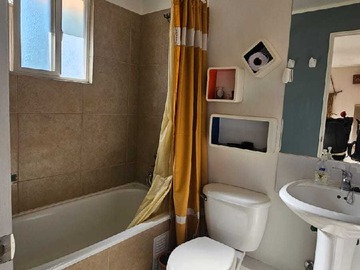 Arriendo Mensual / Casa / Colina