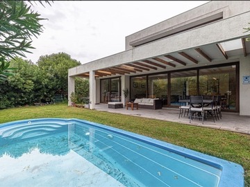 Arriendo Mensual / Casa / Colina