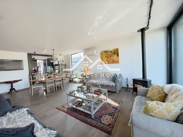 Arriendo Mensual / Casa / Colina