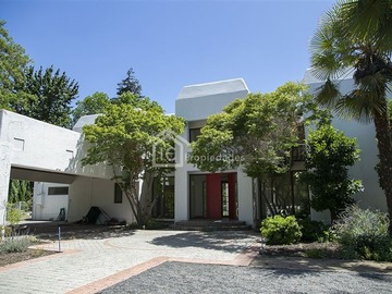 Arriendo Mensual / Casa / Colina