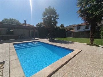 Arriendo Mensual / Casa / Colina