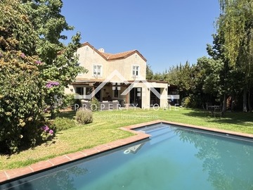 Arriendo Mensual / Casa / Colina