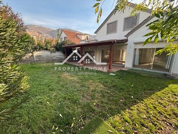 Arriendo Mensual / Casa / Colina