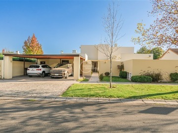 Arriendo Mensual / Casa / Colina