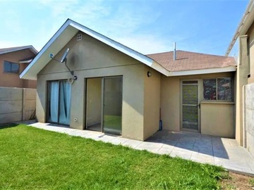 Arriendo Mensual / Casa / Colina