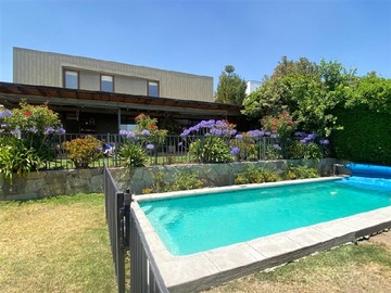 Arriendo Mensual / Casa / Colina