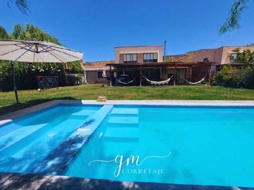 Arriendo Mensual / Casa / Colina