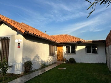 Arriendo Mensual / Casa / Colina