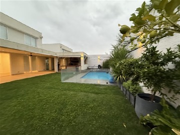 Arriendo Mensual / Casa / Colina