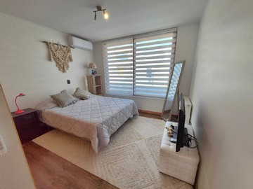 Arriendo Mensual / Casa / Colina