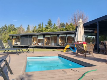 Arriendo Mensual / Casa / Colina