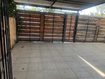 Arriendo Mensual / Casa / Colina