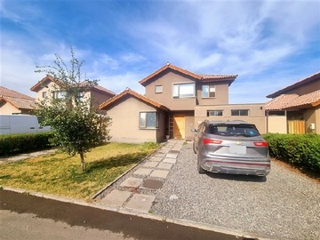 Arriendo Mensual / Casa / Colina