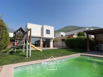 Arriendo Mensual / Casa / Colina