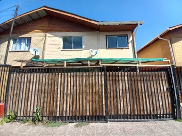 Arriendo Mensual / Casa / Colina