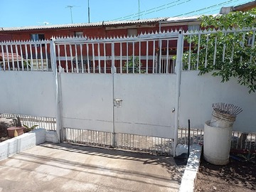 Arriendo Mensual / Casa / Colina