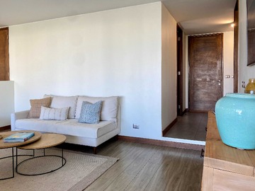 Arriendo Mensual / Casa / Colina