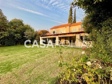 Arriendo Mensual / Casa / Colina