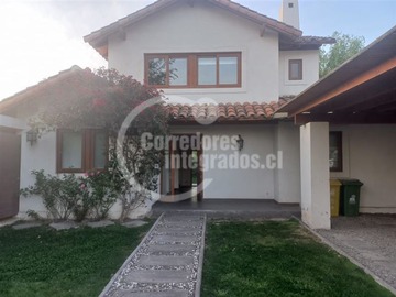 Arriendo Mensual / Casa / Colina