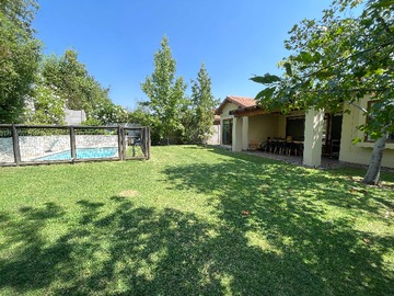 Arriendo Mensual / Casa / Colina