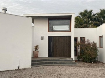 Arriendo Mensual / Casa / Colina