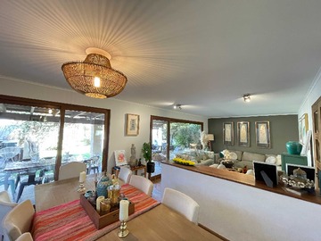 Arriendo Mensual / Casa / Colina