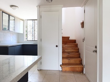 Arriendo Mensual / Casa / Colina