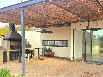 Arriendo Mensual / Casa / Colina