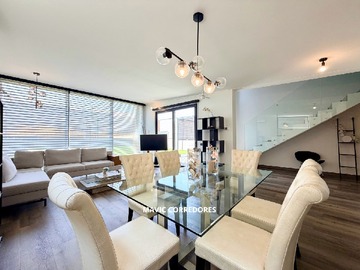 Arriendo Mensual / Casa / Colina