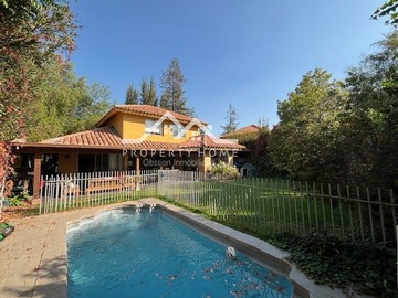 Arriendo Mensual / Casa / Colina