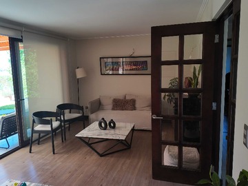 Arriendo Mensual / Casa / Colina