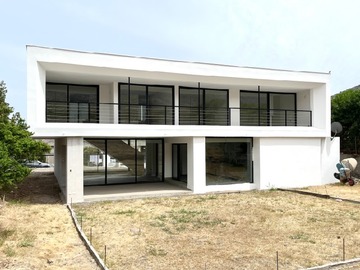 Arriendo Mensual / Casa / Colina