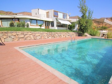 Arriendo Mensual / Casa / Colina