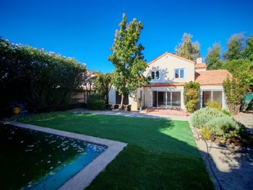 Arriendo Mensual / Casa / Colina