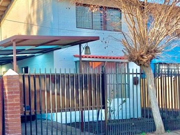 Arriendo Mensual / Casa / Colina