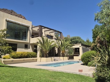 Arriendo Mensual / Casa / Colina