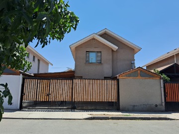 Arriendo Mensual / Casa / Colina