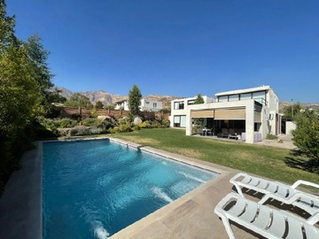 Arriendo Mensual / Casa / Colina
