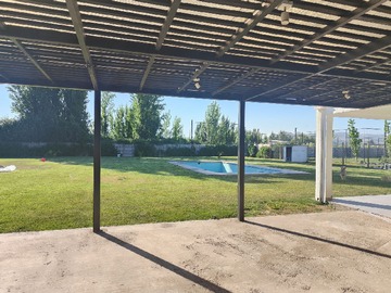 Arriendo Mensual / Casa / Colina