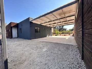Arriendo Mensual / Casa / Colina