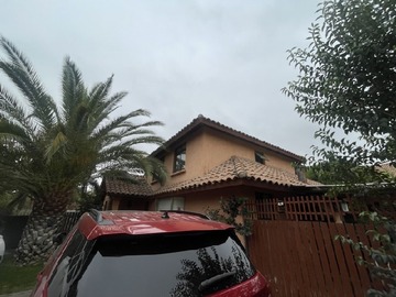 Arriendo Mensual / Casa / Colina